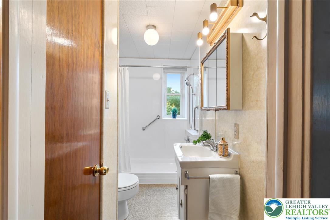 3741 Old Philadelphia PIKE