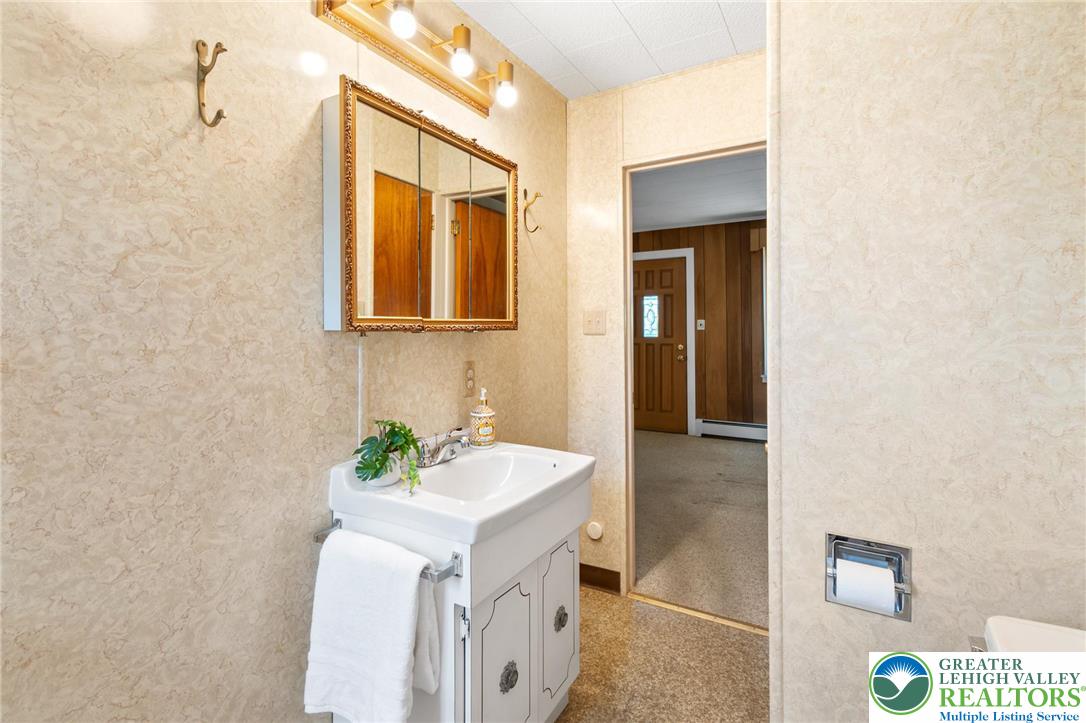 3741 Old Philadelphia PIKE