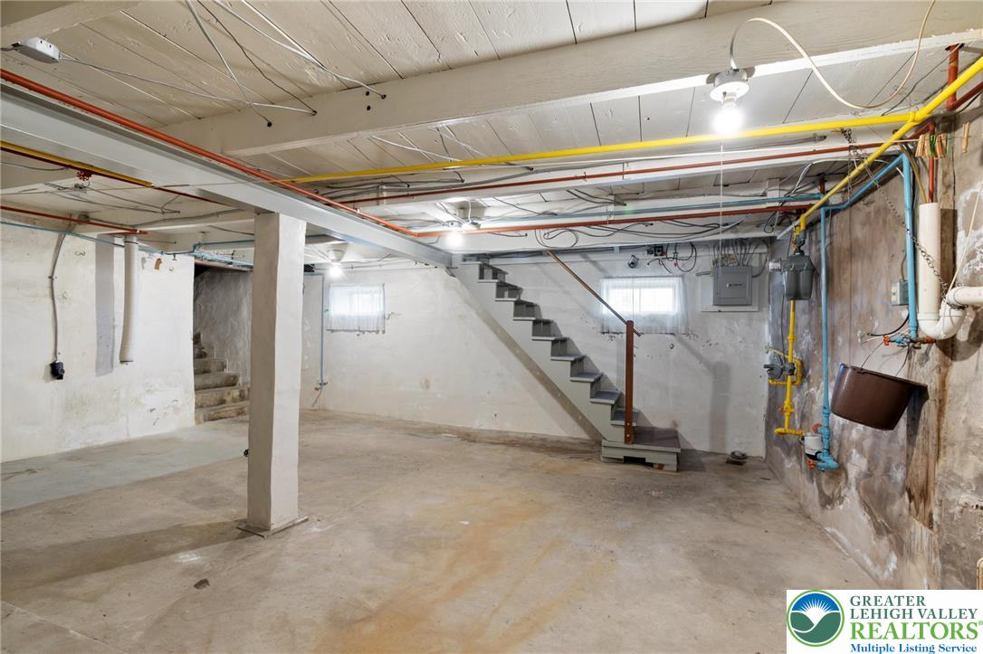 3741 Old Philadelphia PIKE