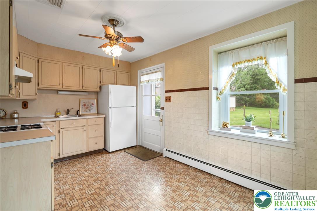 3741 Old Philadelphia PIKE