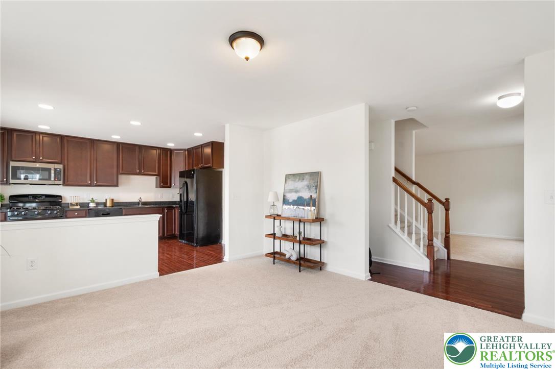 4094 Bunker Hill Drive South