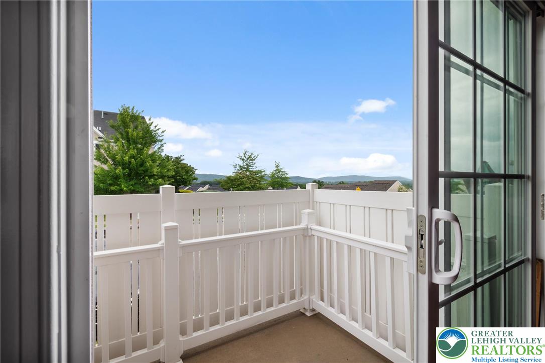 4094 Bunker Hill Drive South