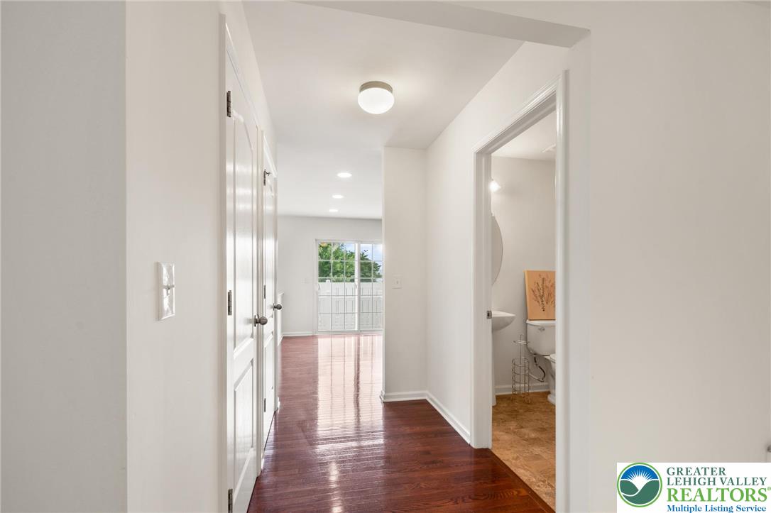 4094 Bunker Hill Drive South