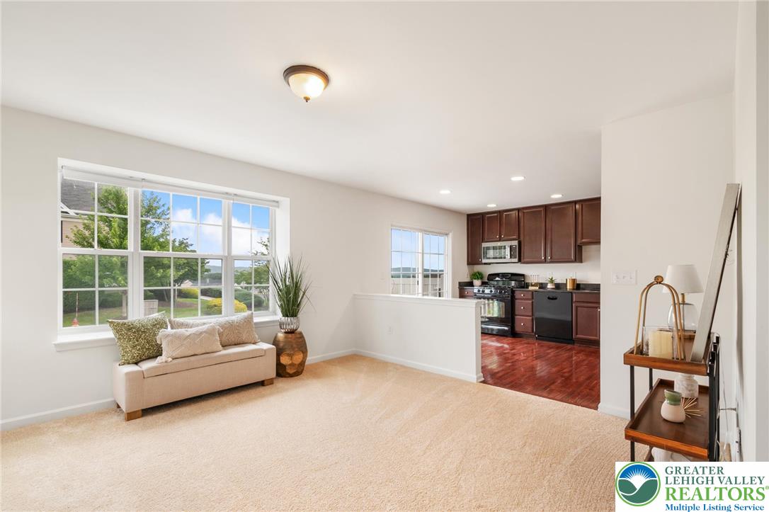 4094 Bunker Hill Drive South