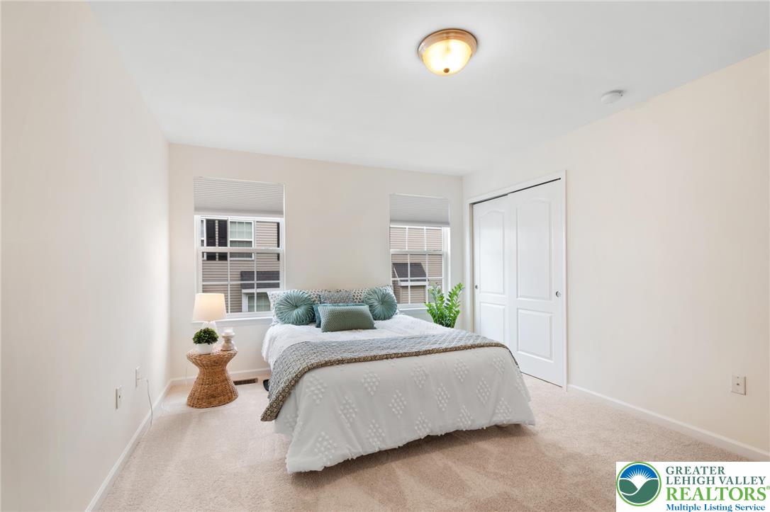 4094 Bunker Hill Drive South