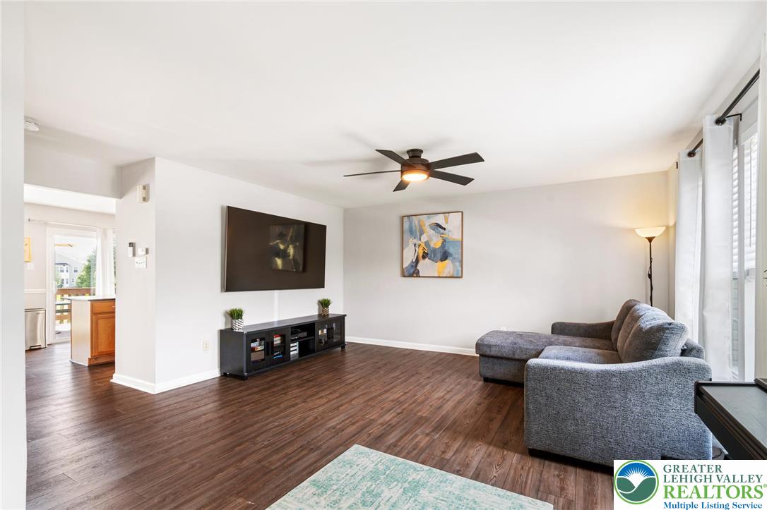 4354 Apple Blossom Drive