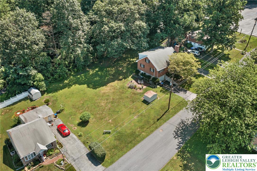 1607 Hausman Avenue