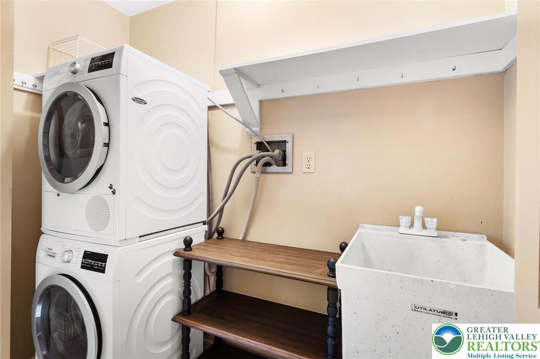 1253 Clearview Circle