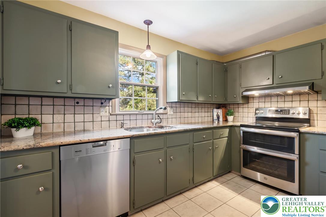 1253 Clearview Circle