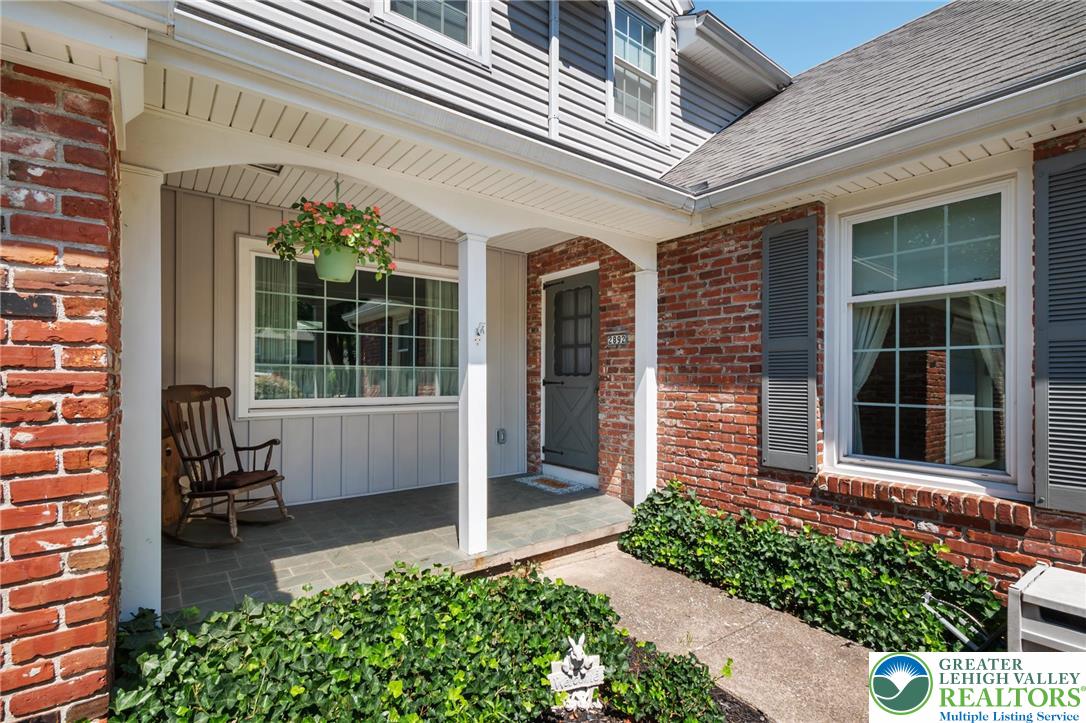 2892 Edgemont Drive