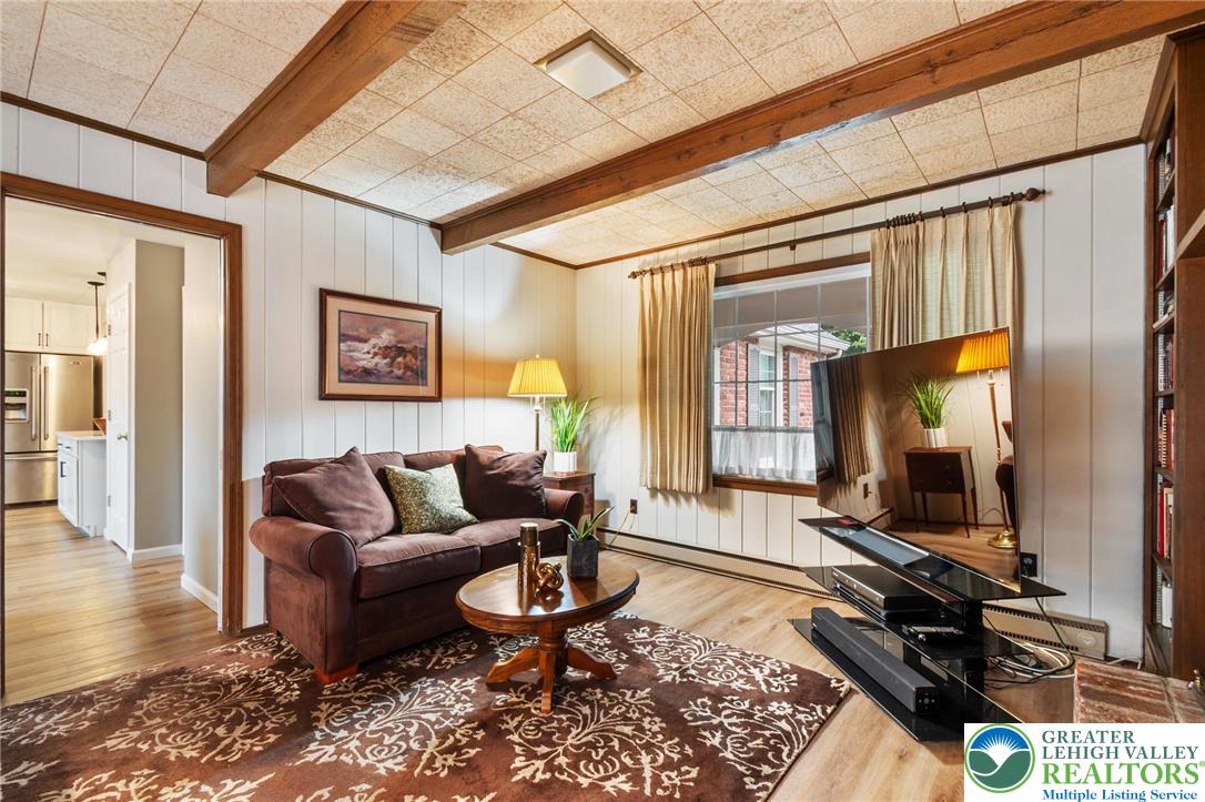 2892 Edgemont Drive