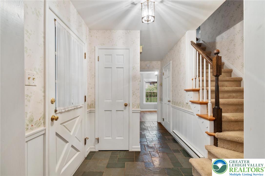 2892 Edgemont Drive