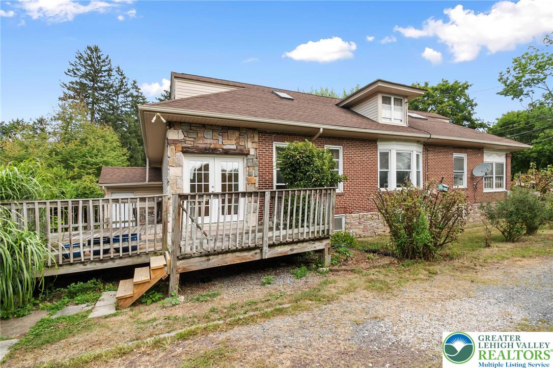 2022 Greenawalds Avenue