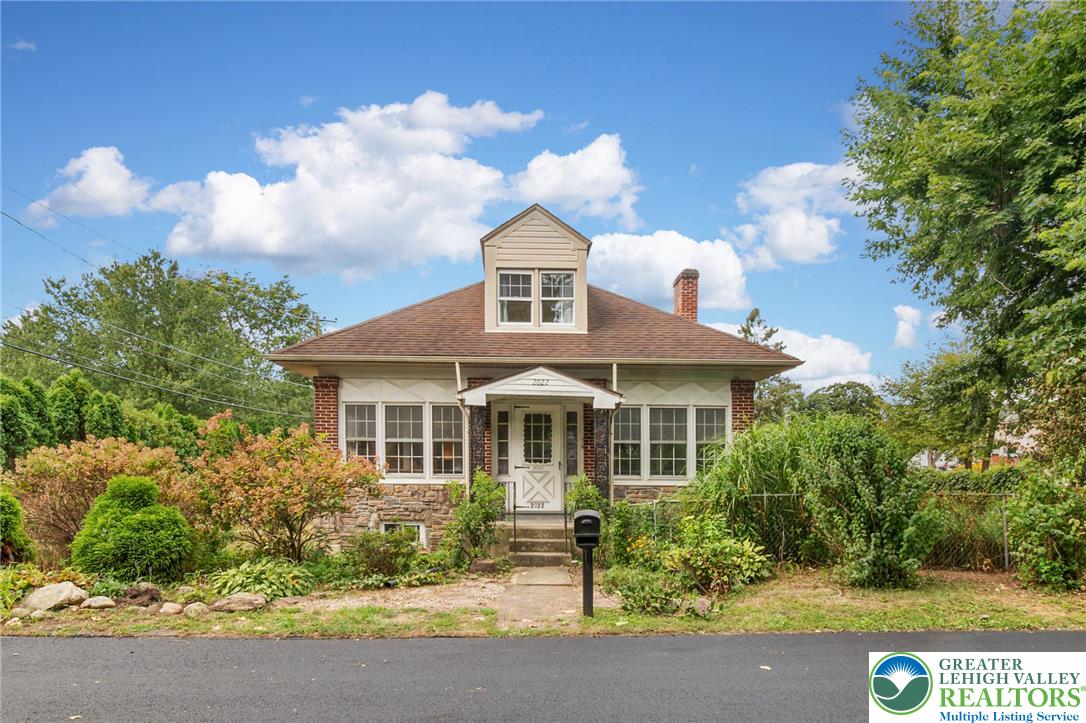 2022 Greenawalds Avenue