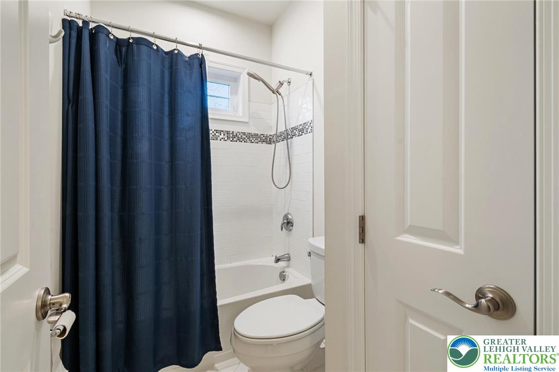 2106 Bellflower Lane