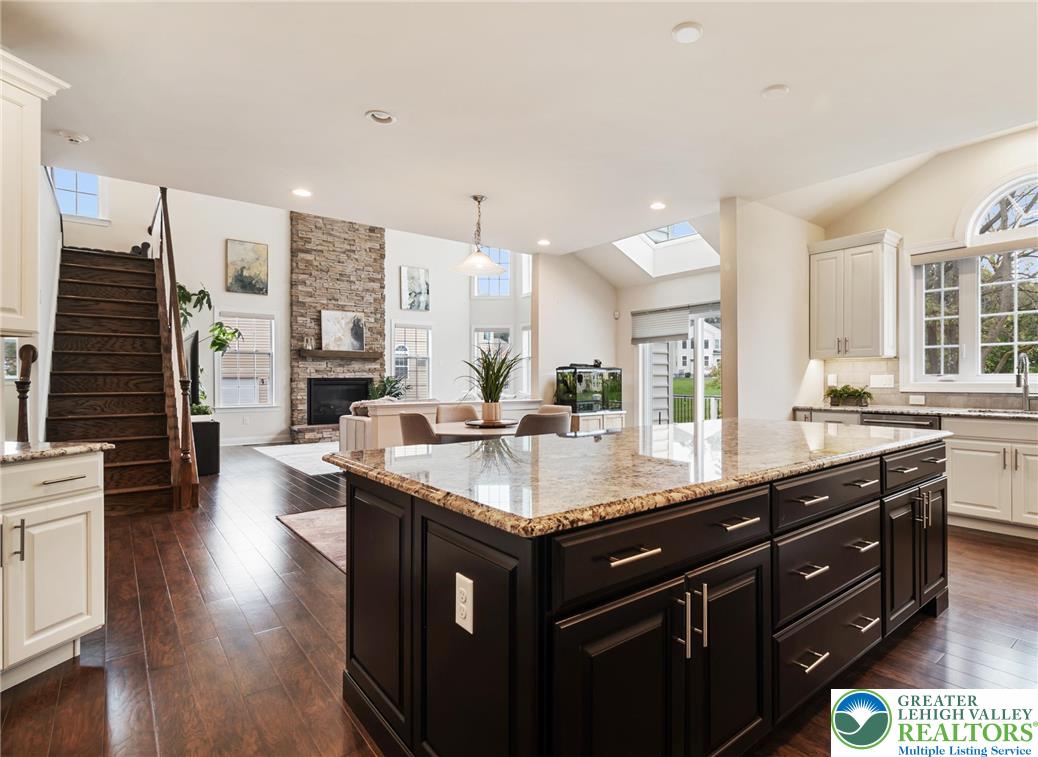 2106 Bellflower Lane