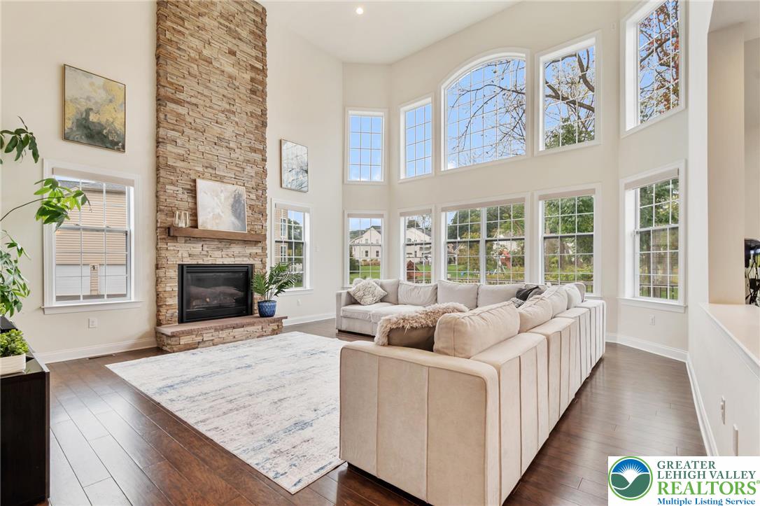 2106 Bellflower Lane