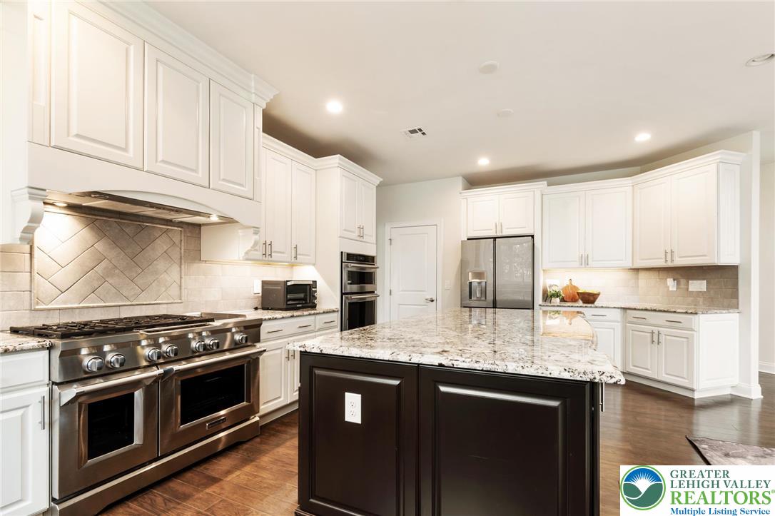 2106 Bellflower Lane