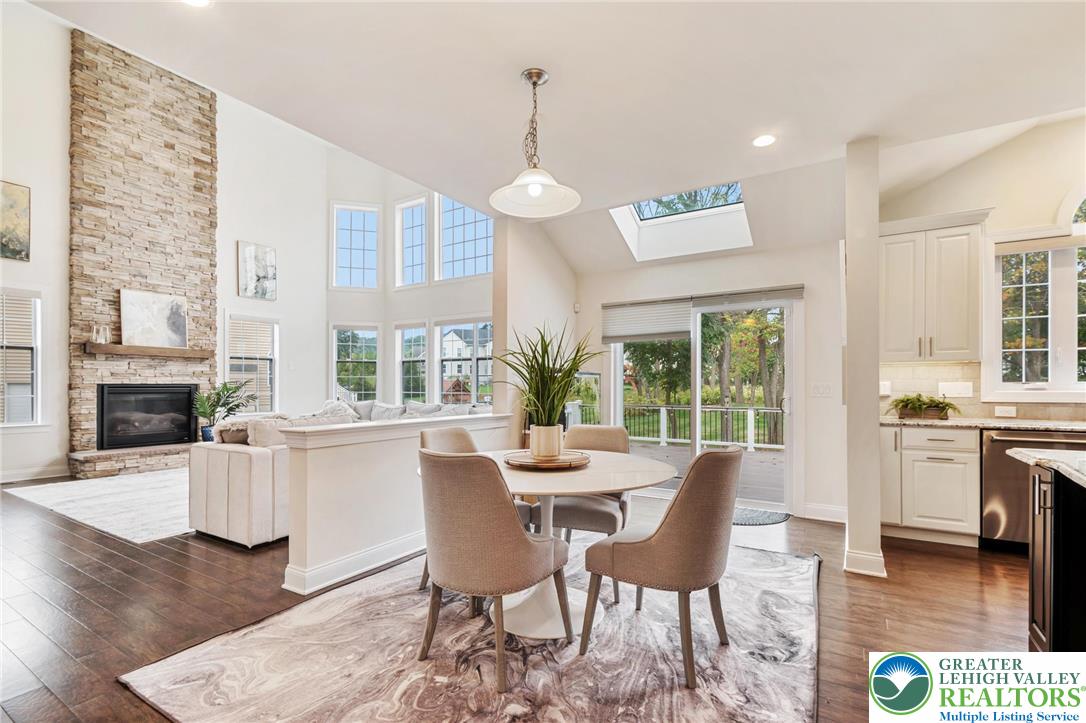 2106 Bellflower Lane