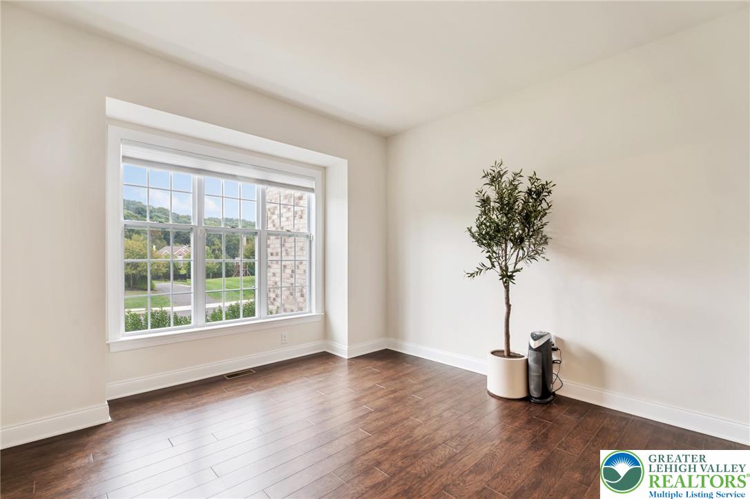 2106 Bellflower Lane