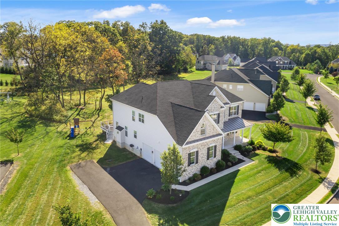 2106 Bellflower Lane