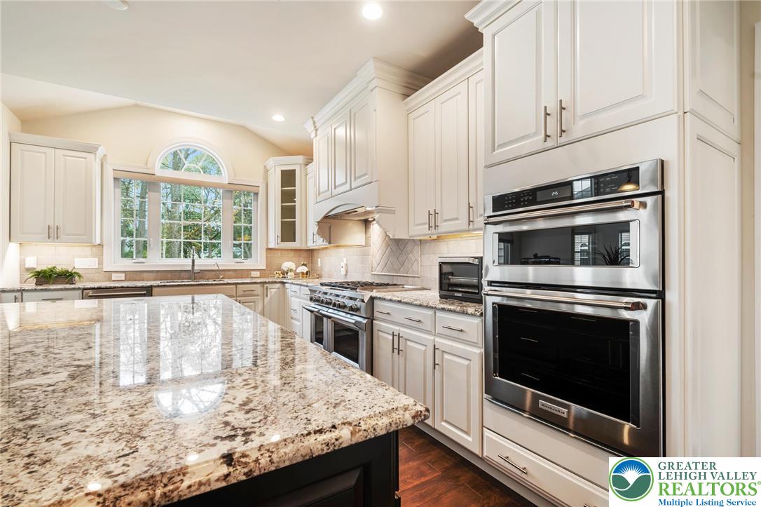 2106 Bellflower Lane