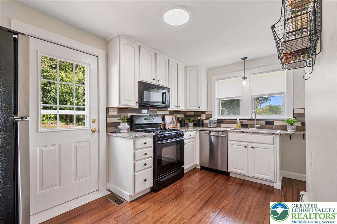 1219 Ebert Road