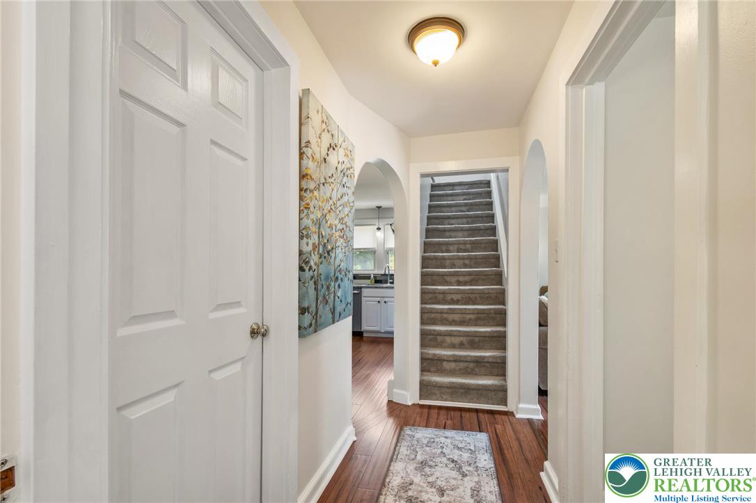 1219 Ebert Road