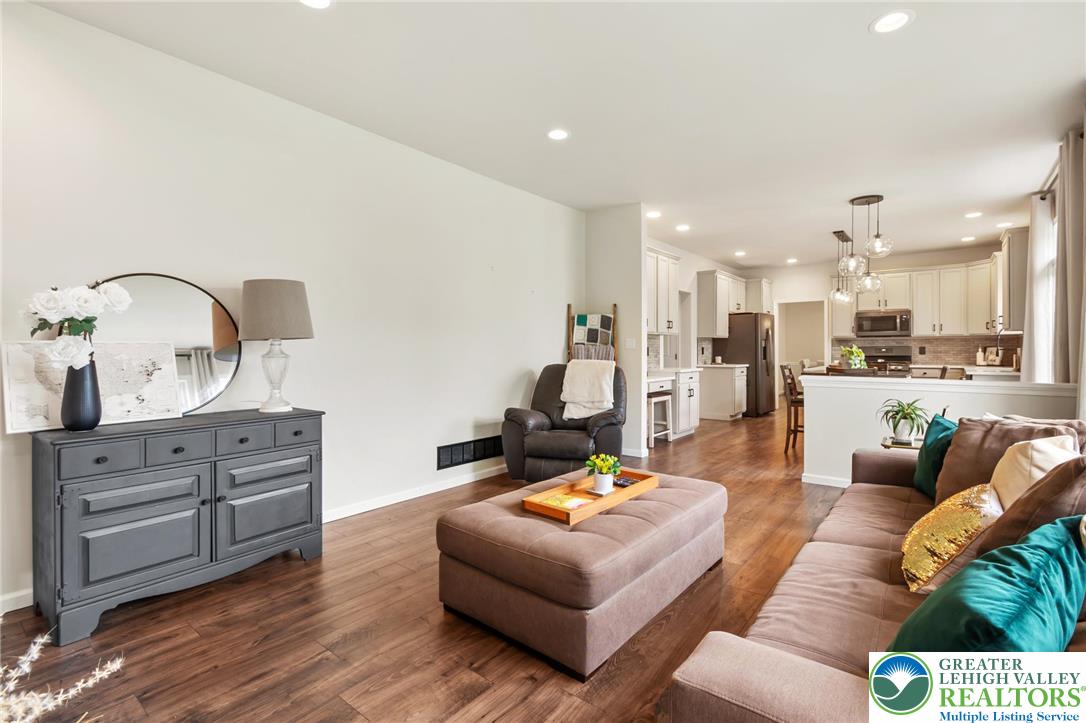 3320 Eileen Court