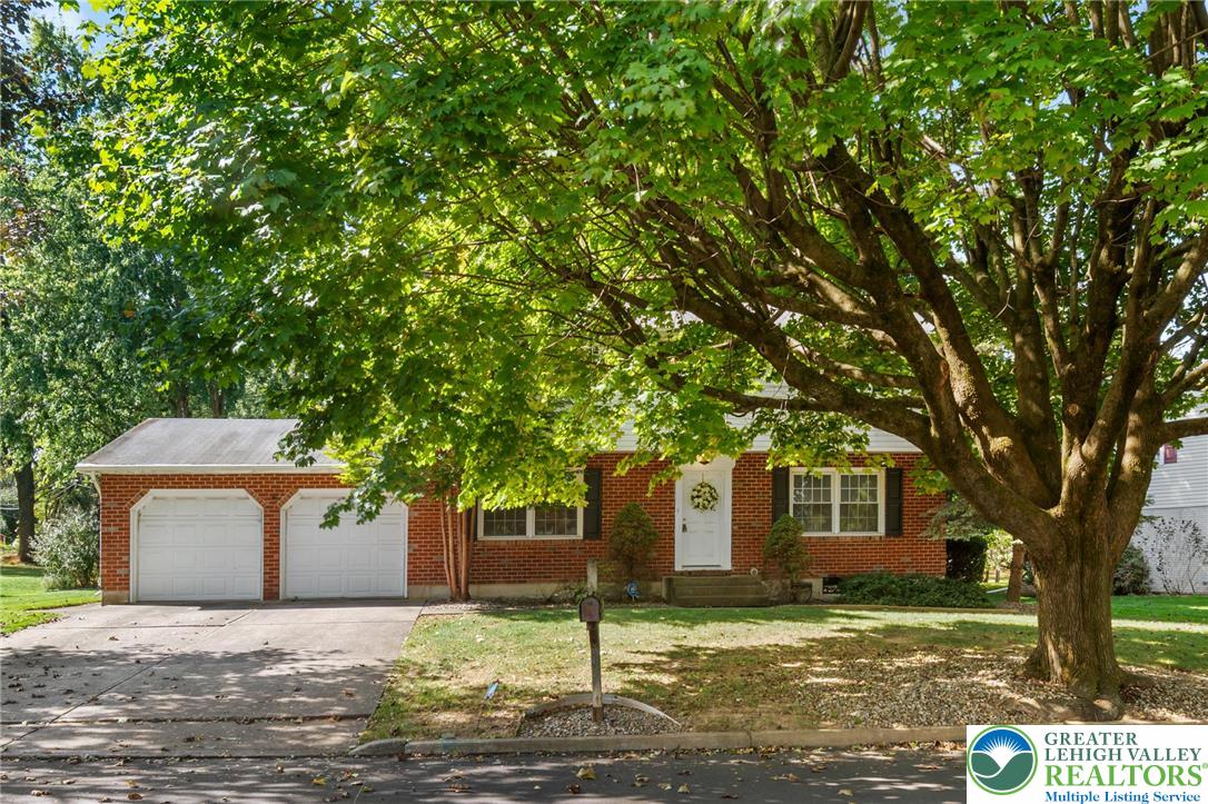 2734 Andrea Drive