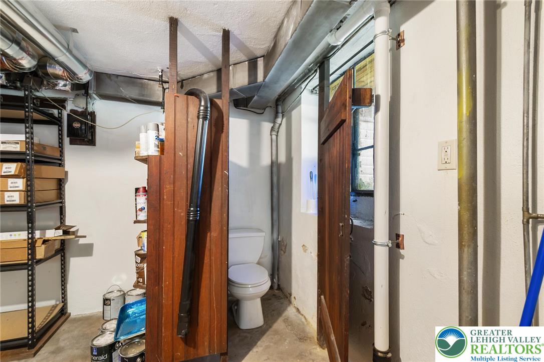 934 Highland Avenue