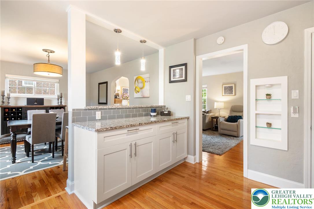 934 Highland Avenue
