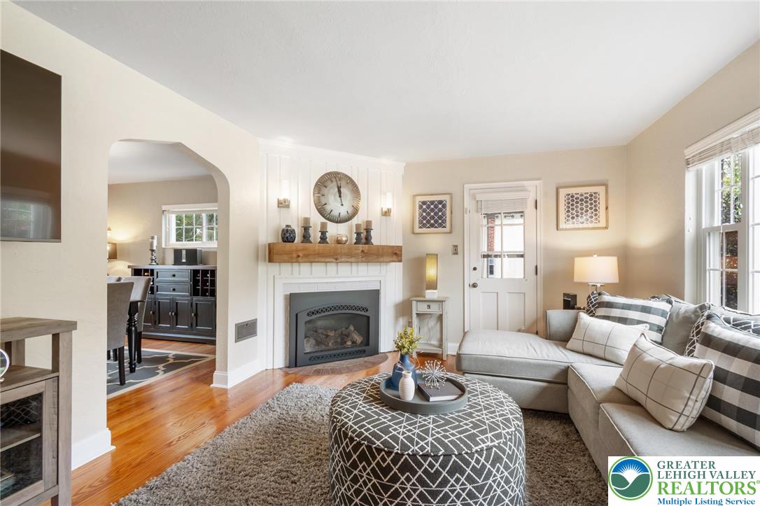 934 Highland Avenue