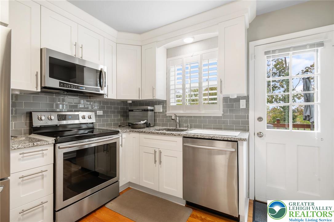 934 Highland Avenue