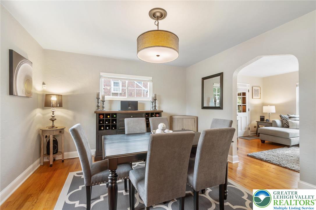 934 Highland Avenue