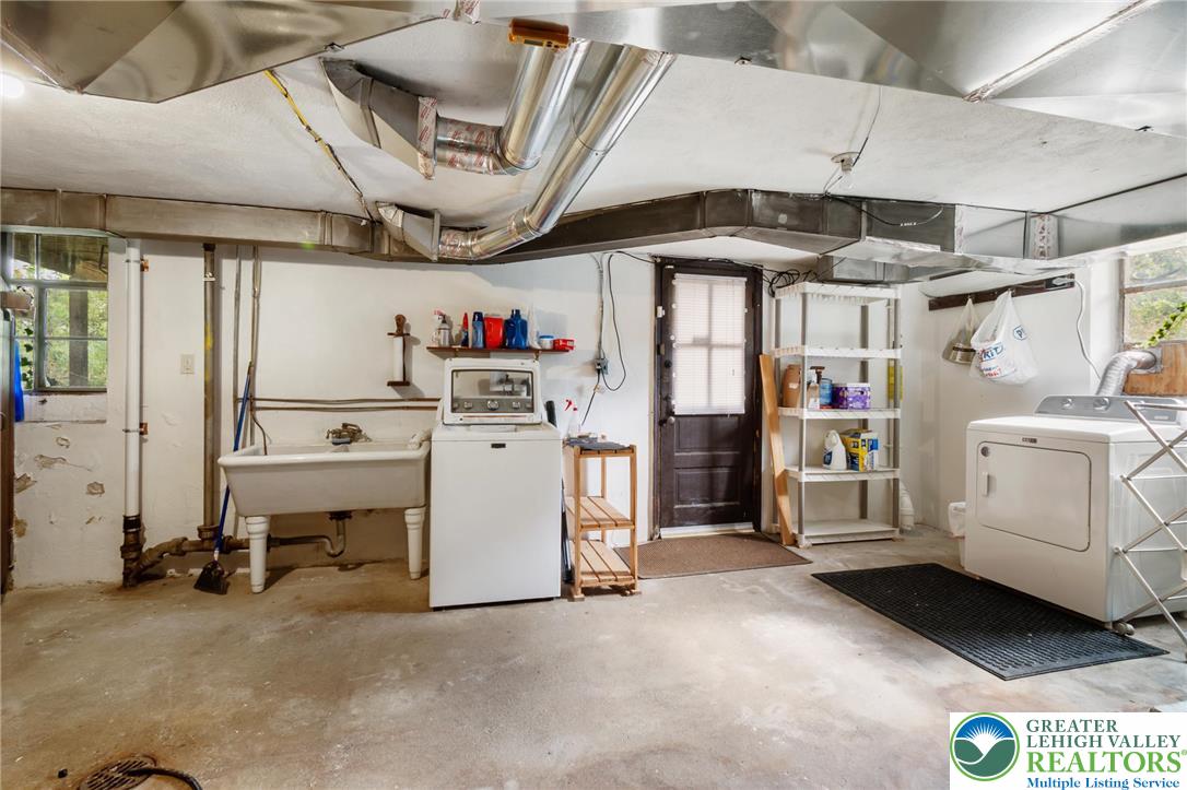 934 Highland Avenue