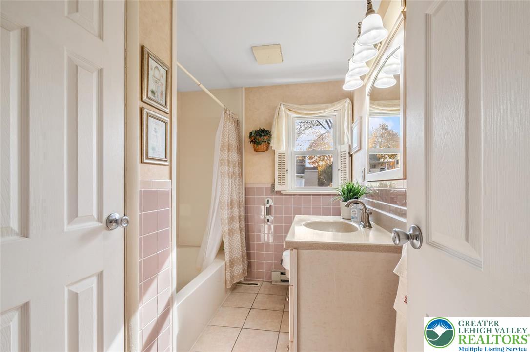 514 East Lexington Street