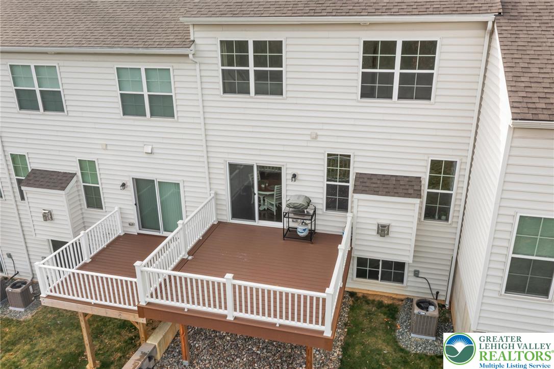 495 Gray Feather Way