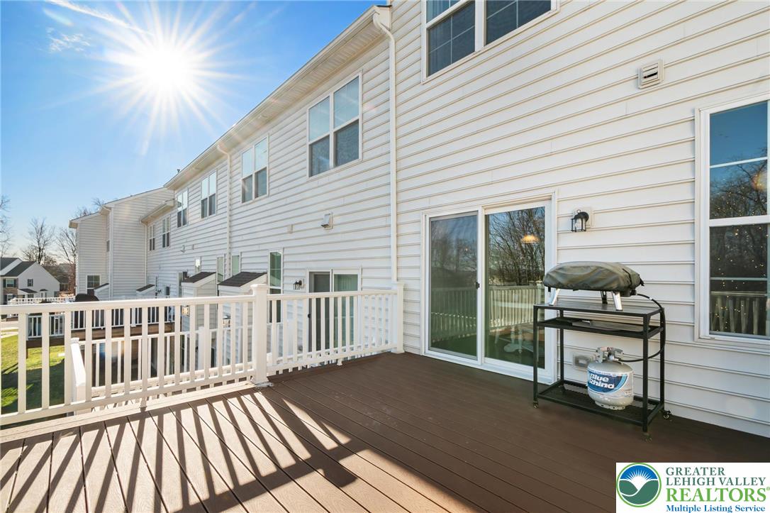 495 Gray Feather Way