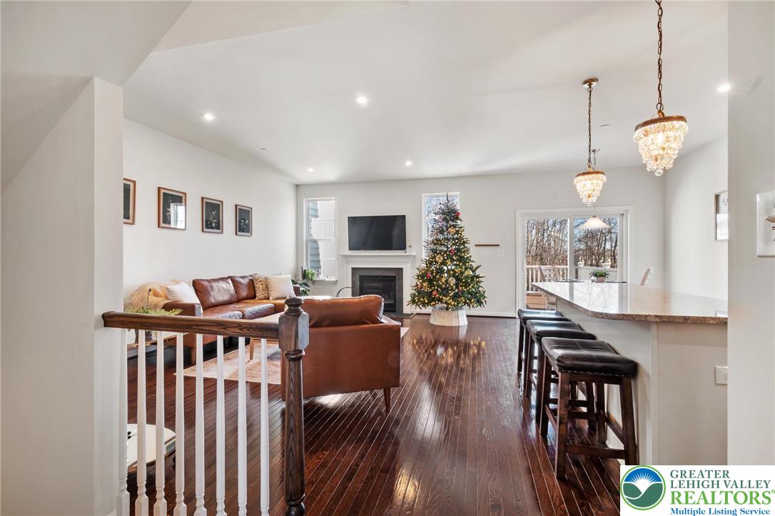 495 Gray Feather Way