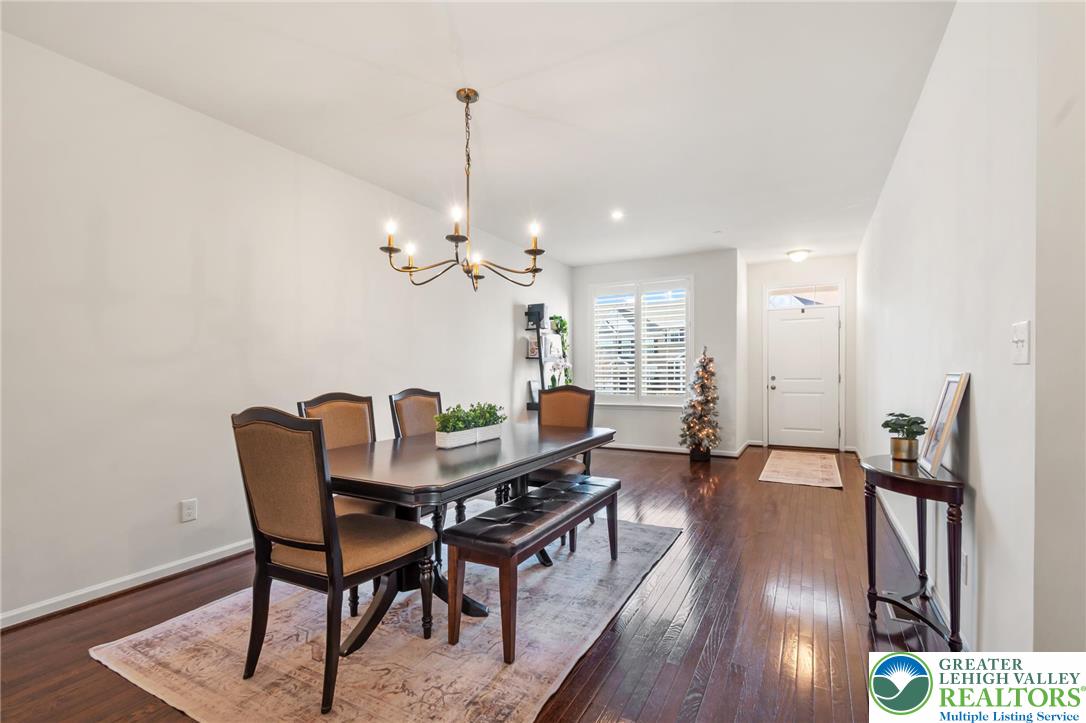 495 Gray Feather Way