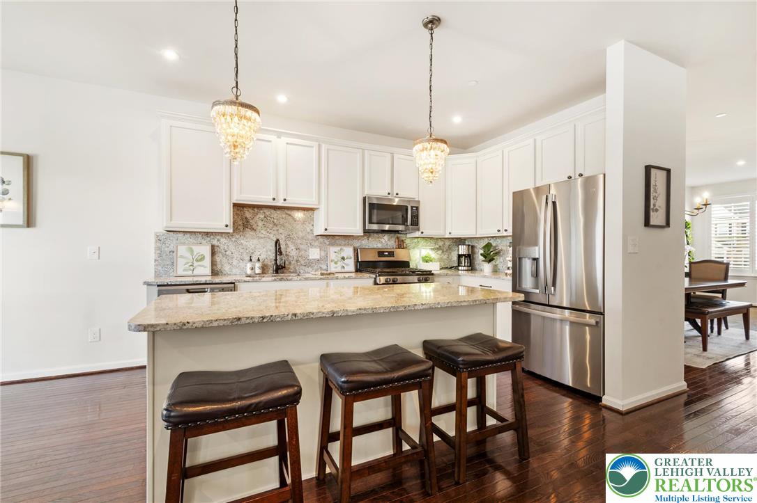 495 Gray Feather Way