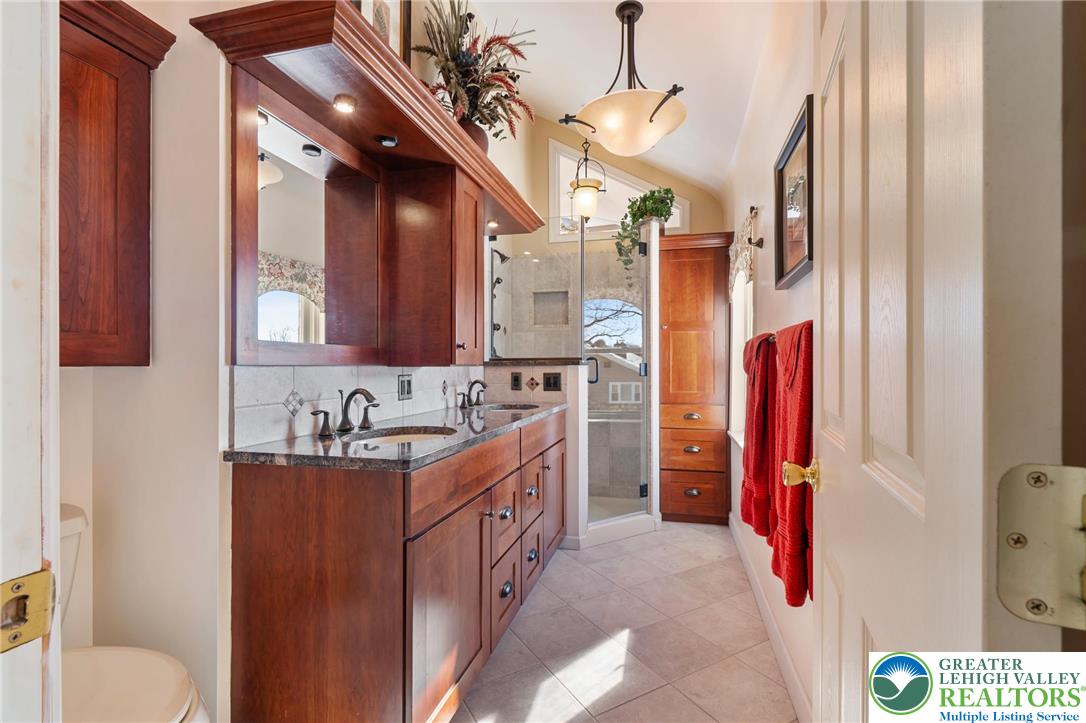 2924 West Livingston Street