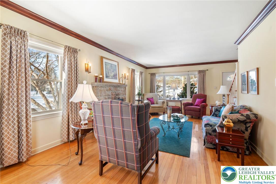 2924 West Livingston Street