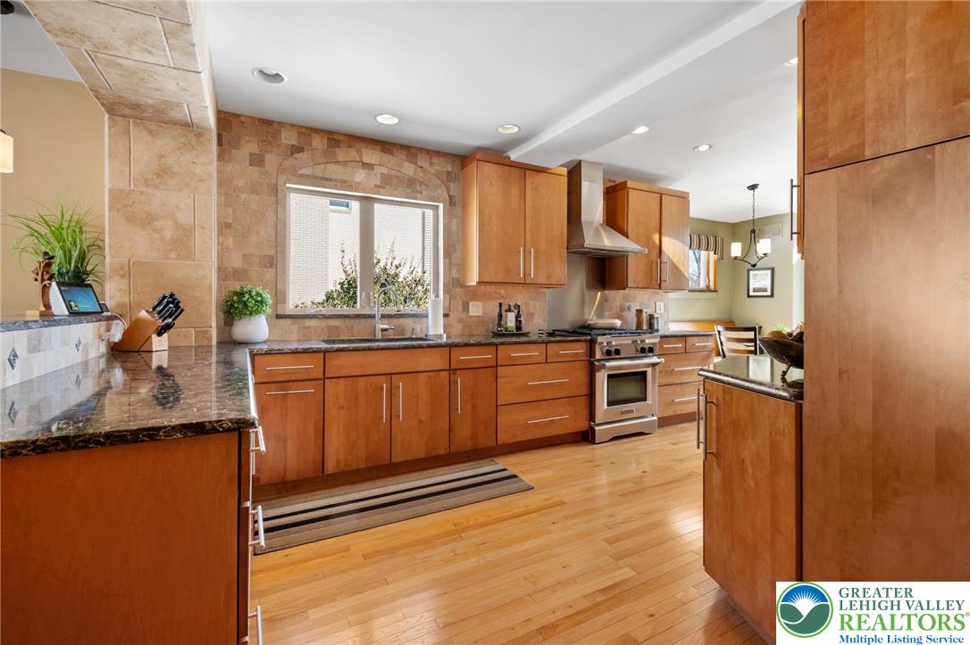 2924 West Livingston Street