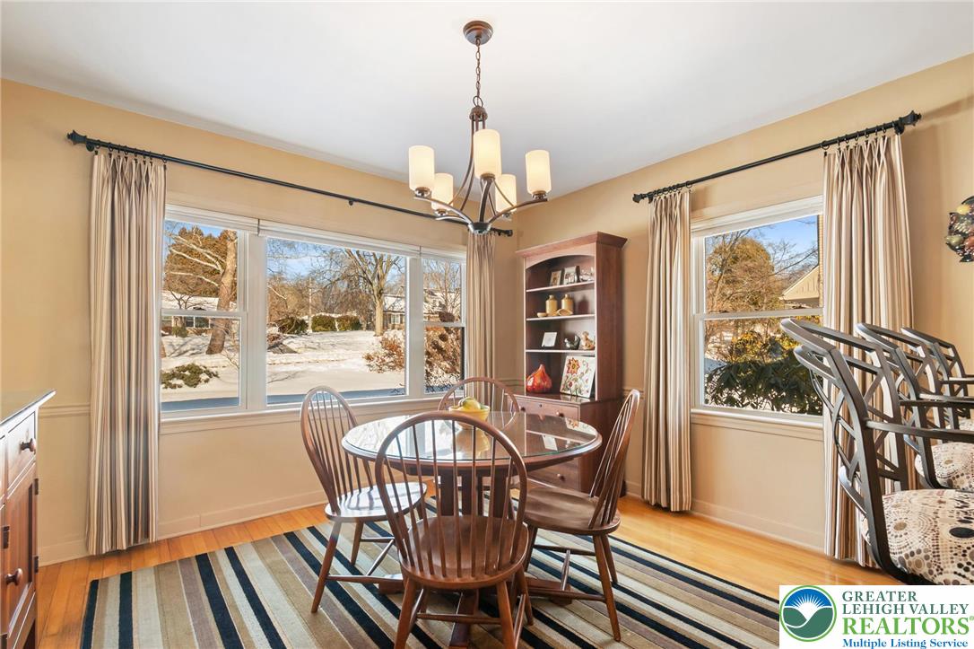 2924 West Livingston Street