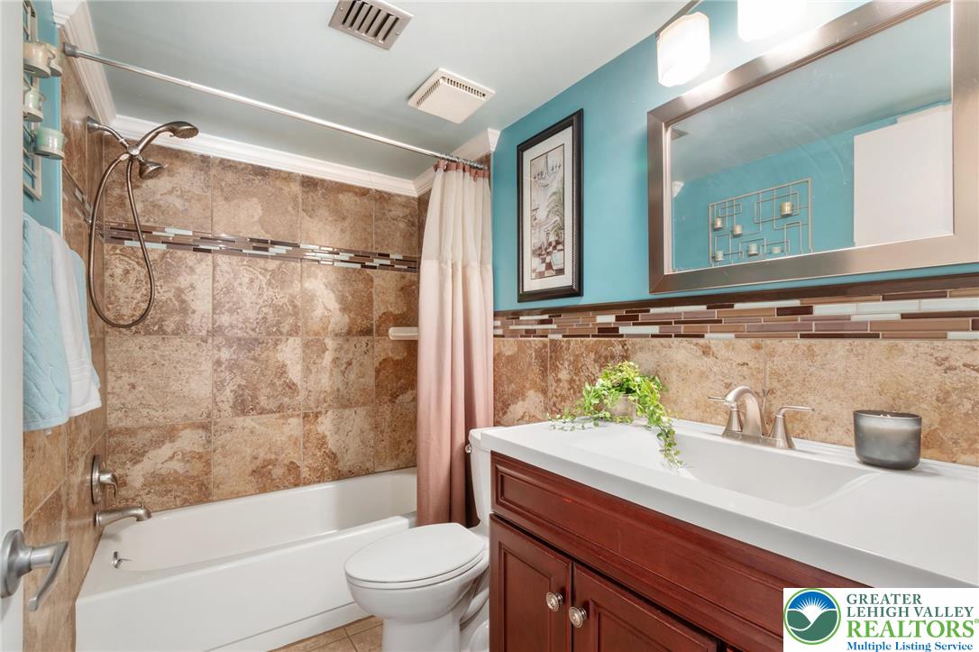 2811 Springhaven Place