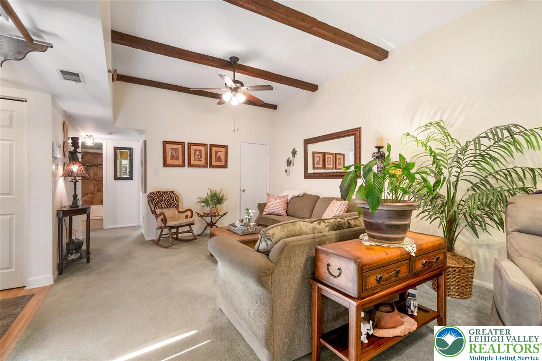 2811 Springhaven Place