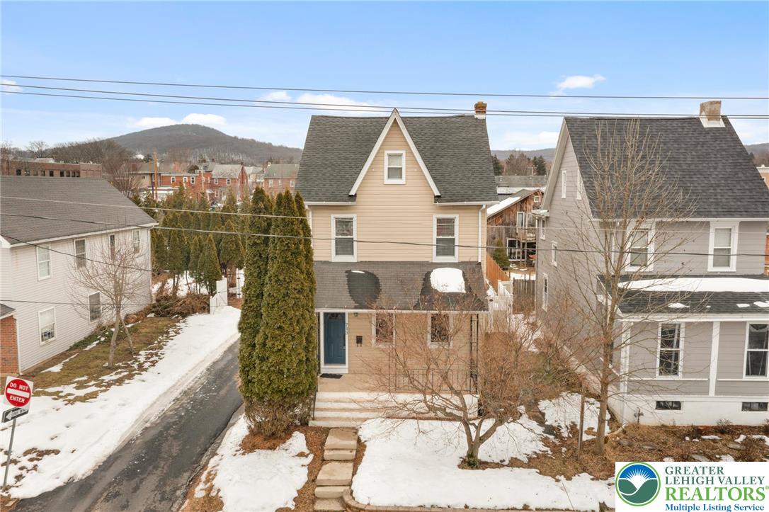 743 Front Street