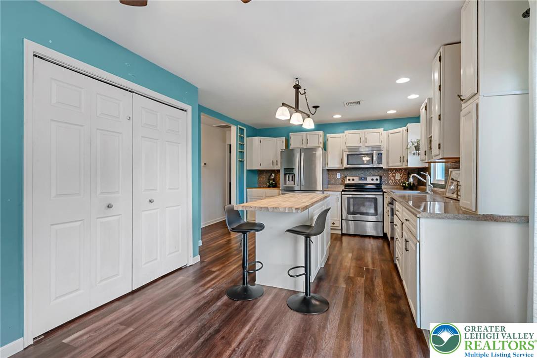 2490 Schlegel Road